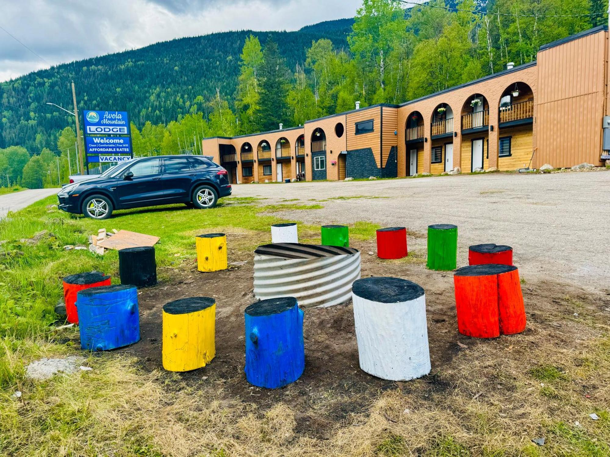 Avola Mountain Lodge エクステリア 写真