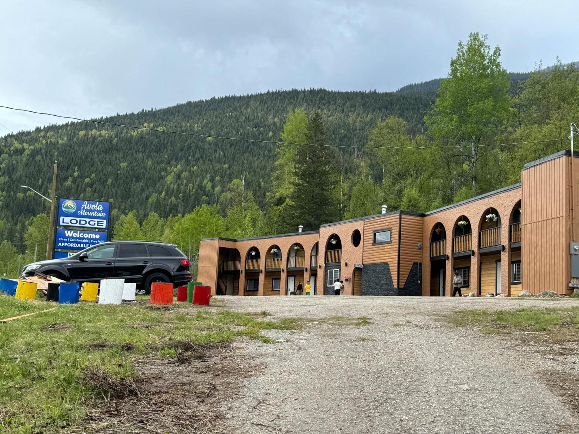 Avola Mountain Lodge エクステリア 写真