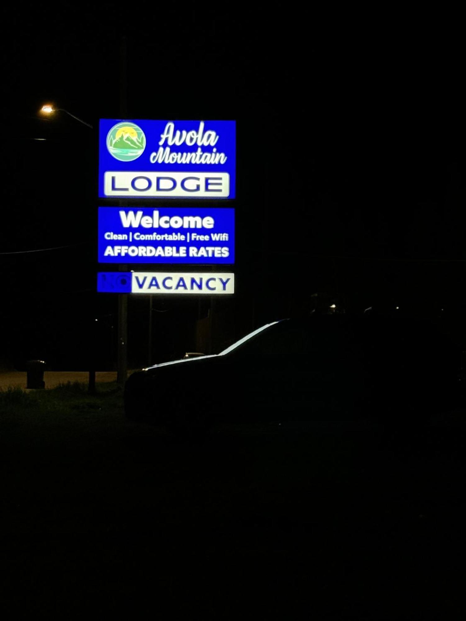 Avola Mountain Lodge エクステリア 写真